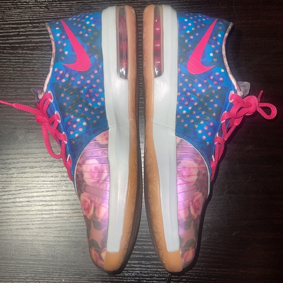 (KD Aunt Pearls) Size 7 - Picture 3 of 5